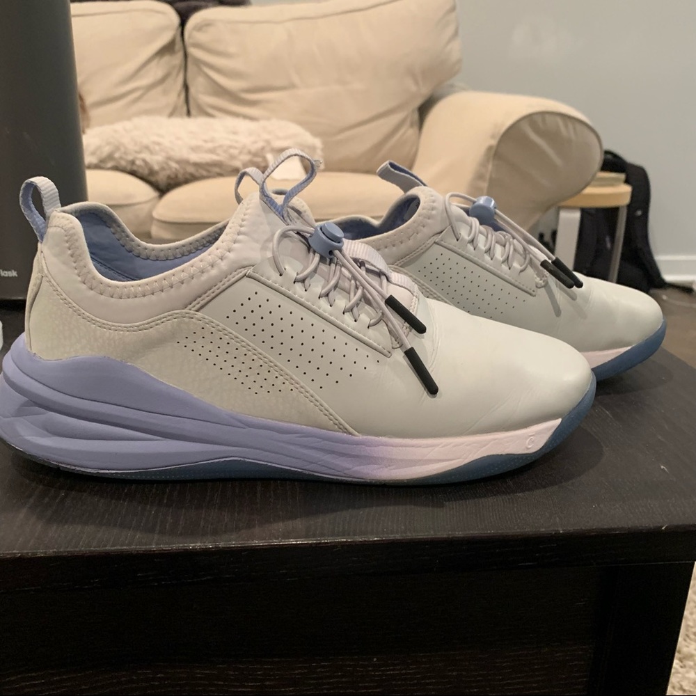 Clove Sneakers for healthcare workers -lightly worn, comfortable, easy to clean